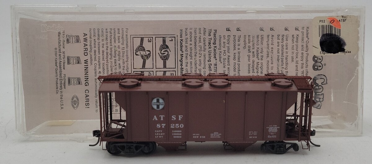 Kadee 8613 HO Atchison, Topeka & Santa Fe PS-2 2-Bay Covered Hopper #87250  VG/Box