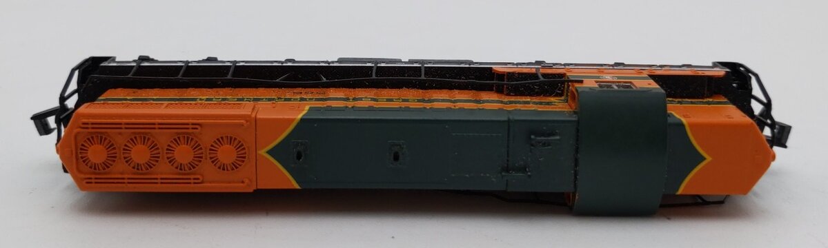 Life Like 7763 N Scale Great Northern SD7 Diesel Locomotive #566 VG