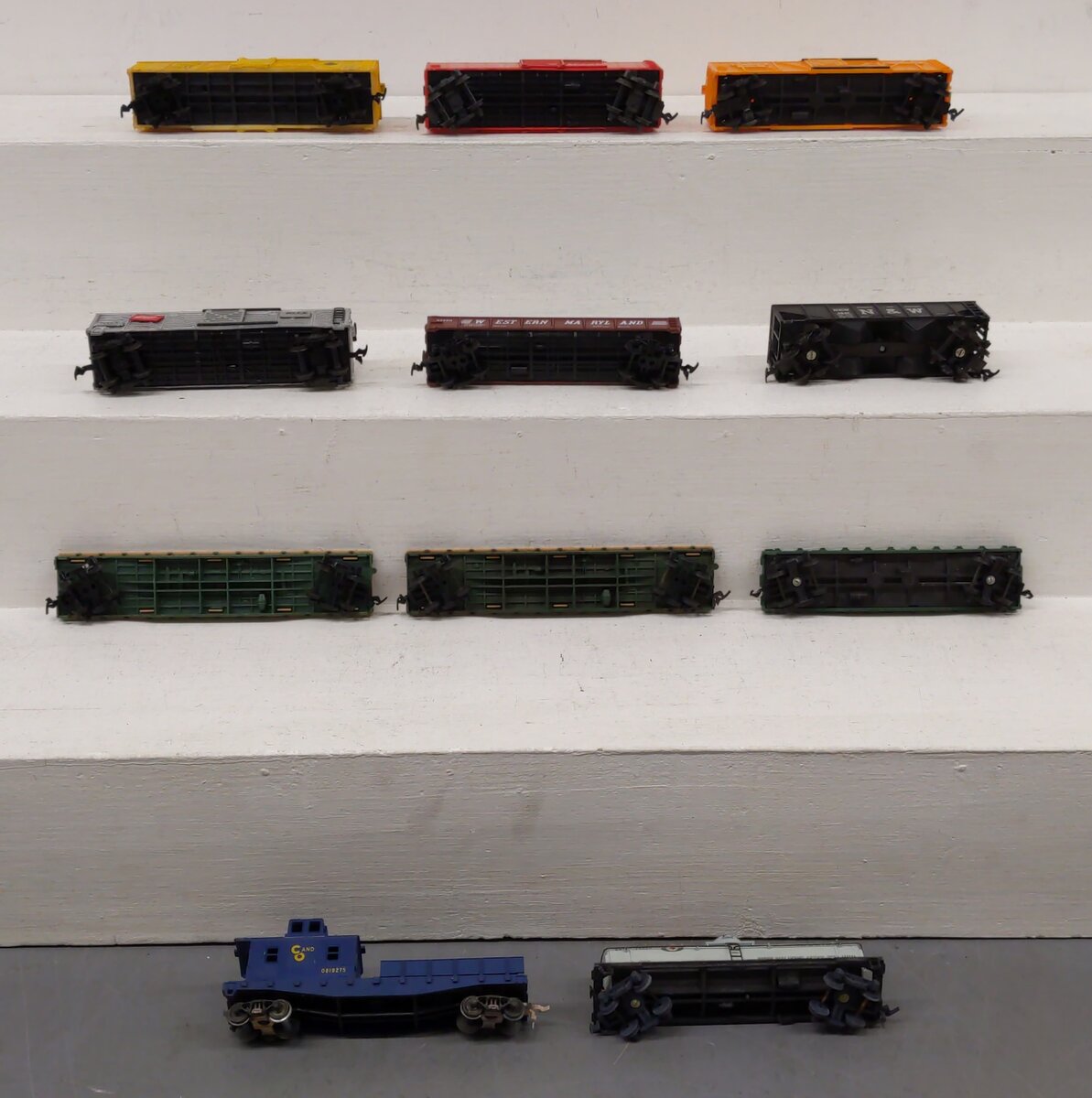 Lionel, AHM, Mantua & Other HO Scale Freight Cars [11] VG