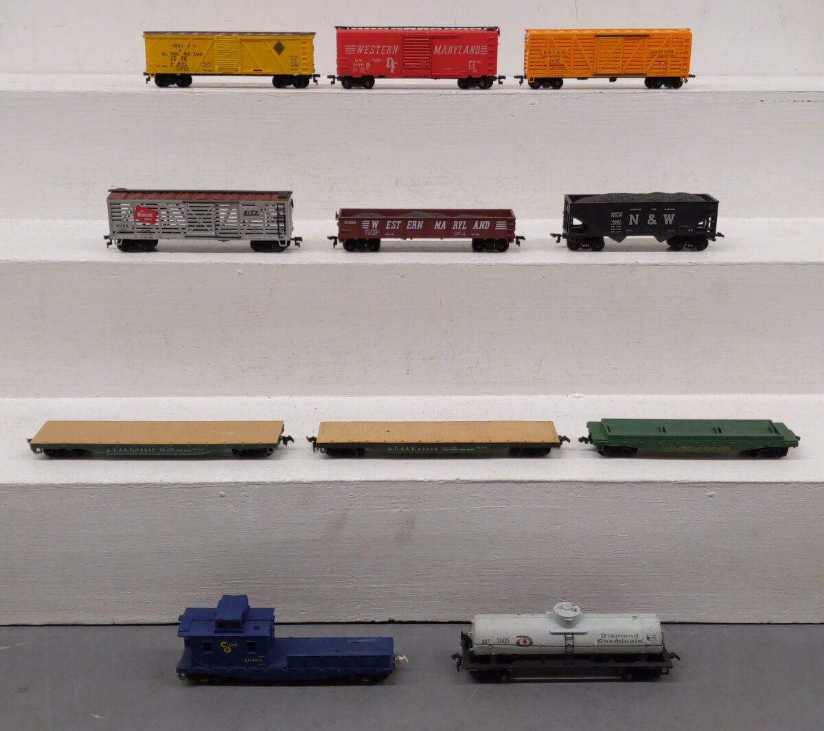 Lionel, AHM, Mantua & Other HO Scale Freight Cars [11] VG
