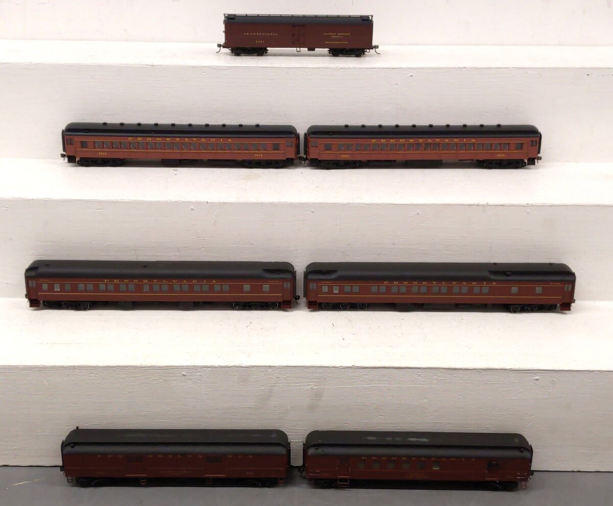 Assorted HO Scale Pennsylvania Railroad Passenger and Freight Cars [7] EX