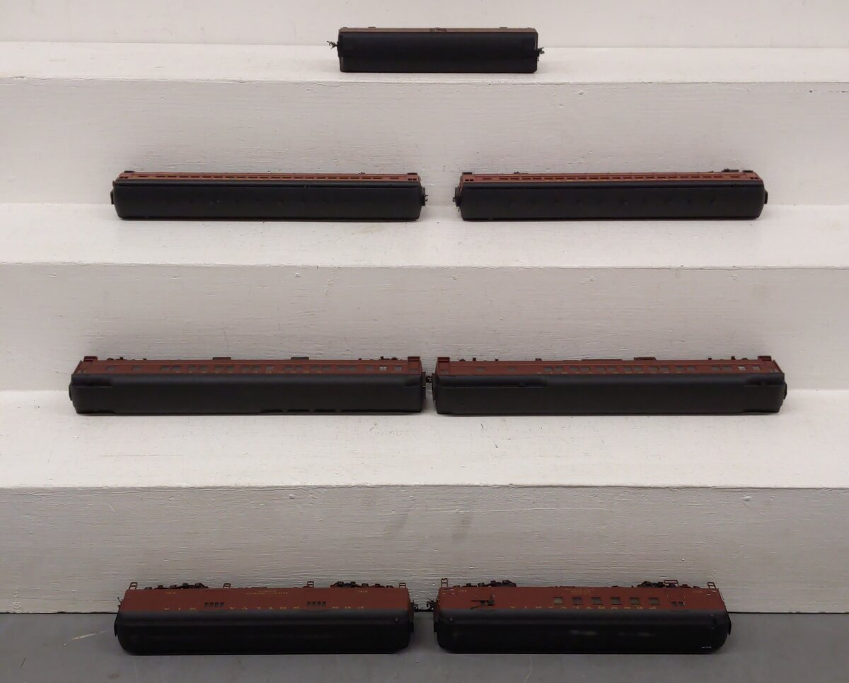 Assorted HO Scale Pennsylvania Railroad Passenger and Freight Cars [7] EX