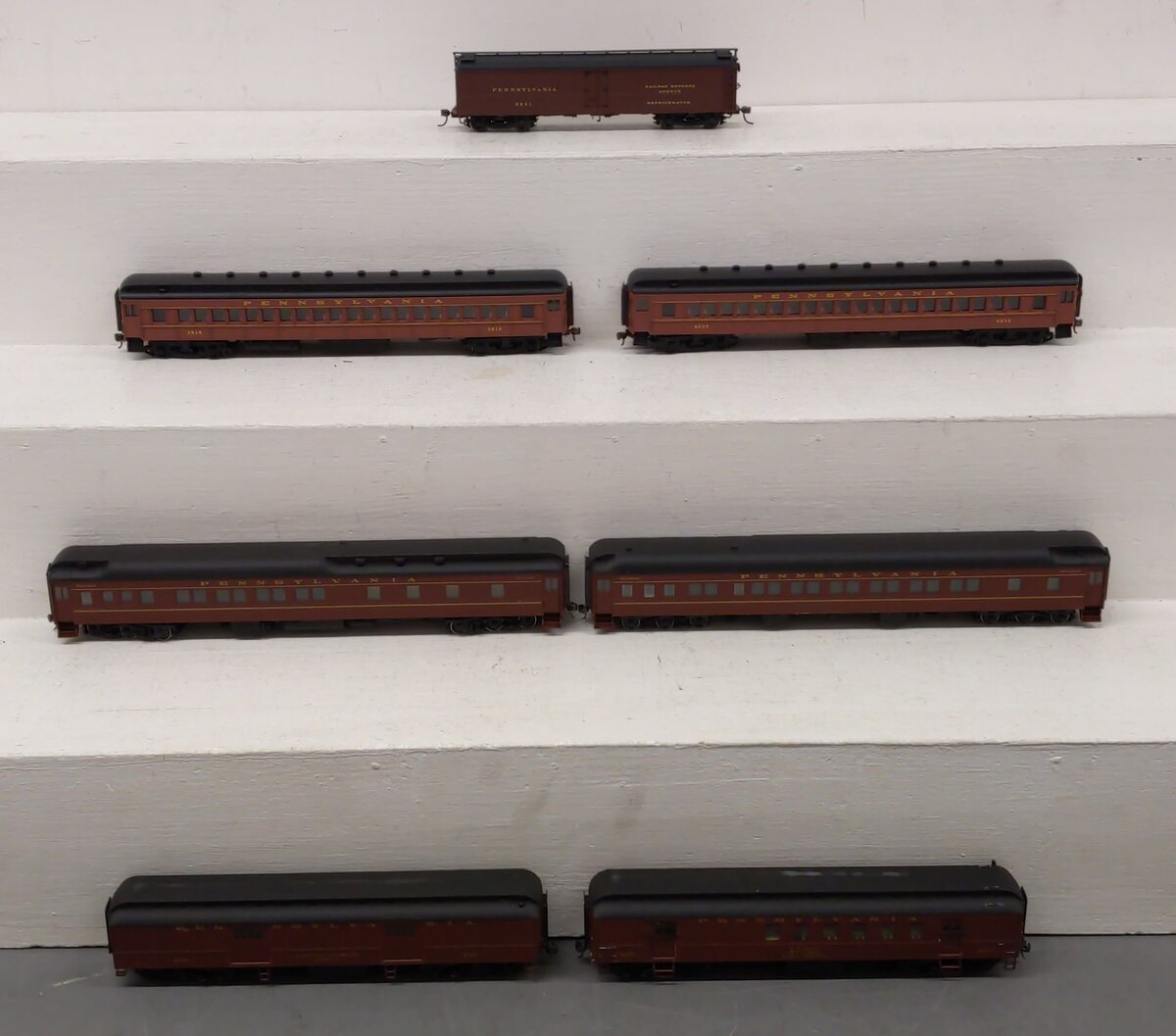 Assorted HO Scale Pennsylvania Railroad Passenger and Freight Cars [7] EX