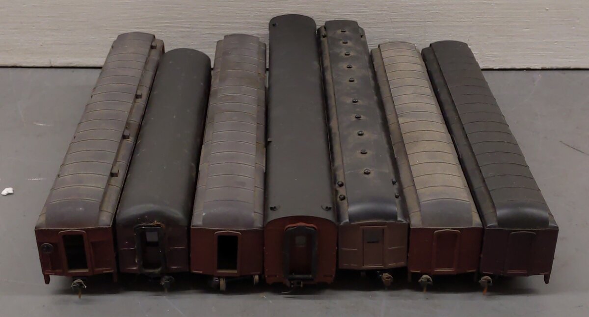 Assorted HO Scale Passenger and Freight Cars [7] VG