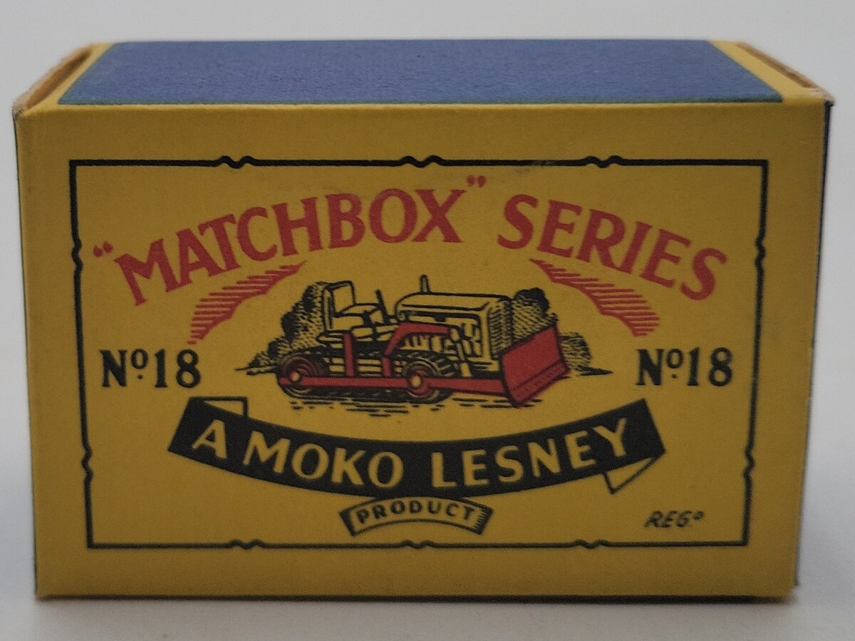 Matchbox No. 18 Vintage CAT D8 Tractor Moko Lesney w/ Box EX
