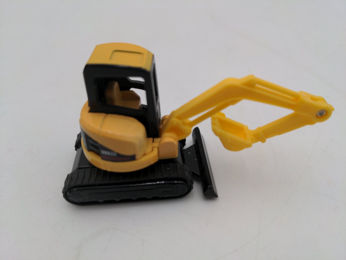 Tomy 305 CR Diecast Caterpillar Miniature Excavator EX