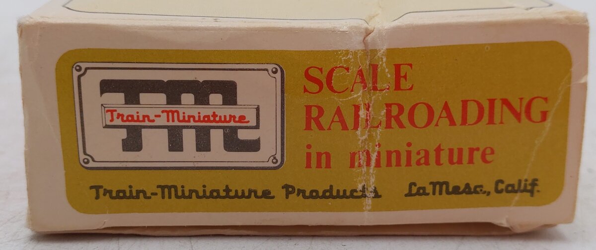 Train Miniature 8107 HO Scale URTX Refrigerator Freight Car #92218/Box