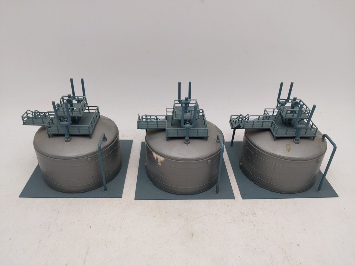 Vollmer 5526 HO Assorted Gasoline Storage Tank Buildings [3] EX