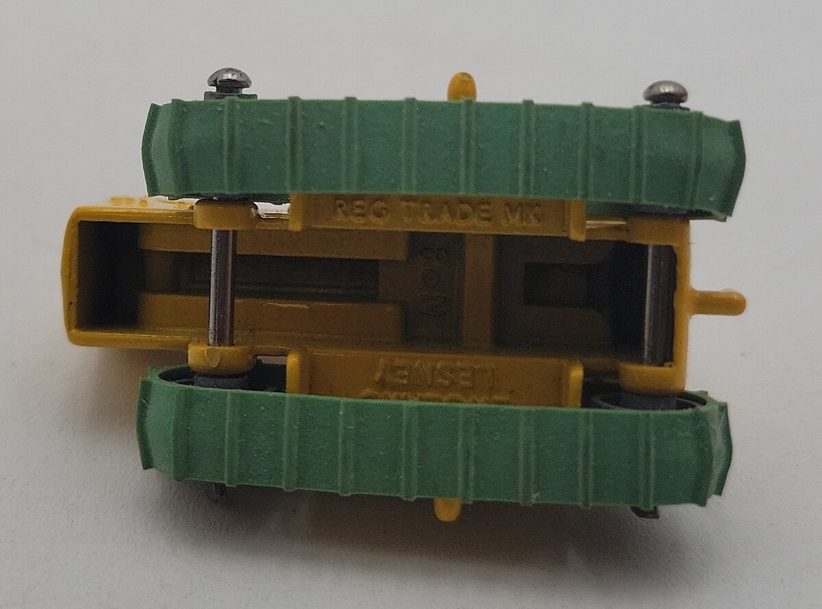 Matchbox 8 Caterpillar Bulldozer Moko Lesney LN/Box
