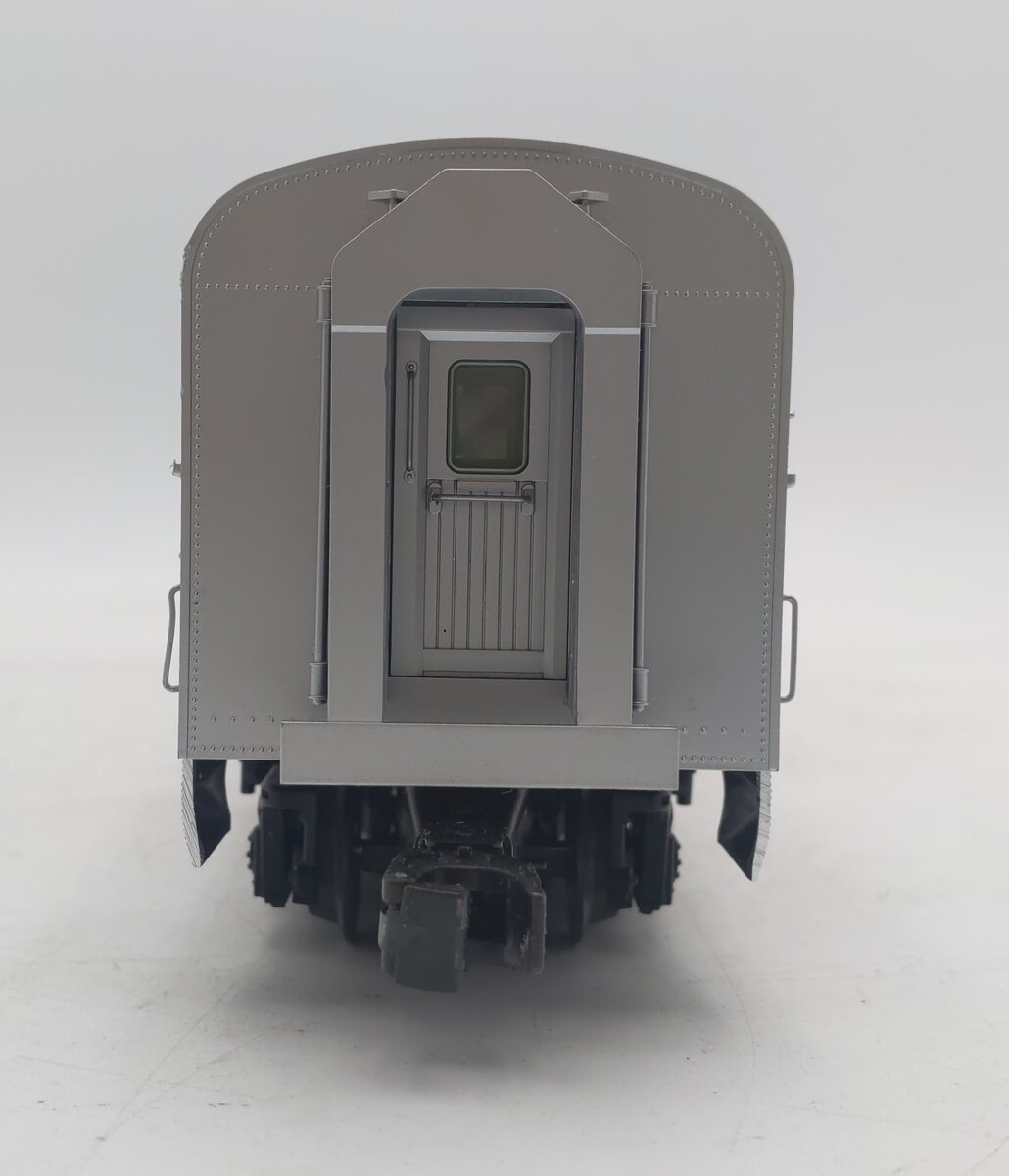 Lionel O-Gauge Pennsylvania 85' Coach with Lighted Interior #1572 EX