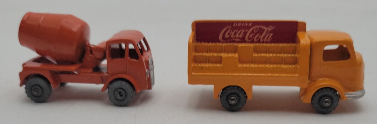 Matchbox Assorted Diecast Vehicles: #26,37 [2] LN/Box