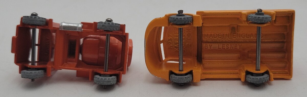 Matchbox Assorted Diecast Vehicles: #26,37 [2] LN/Box
