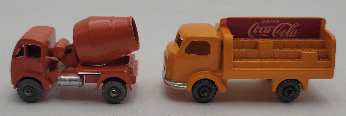 Matchbox Assorted Diecast Vehicles: #26,37 [2] LN/Box