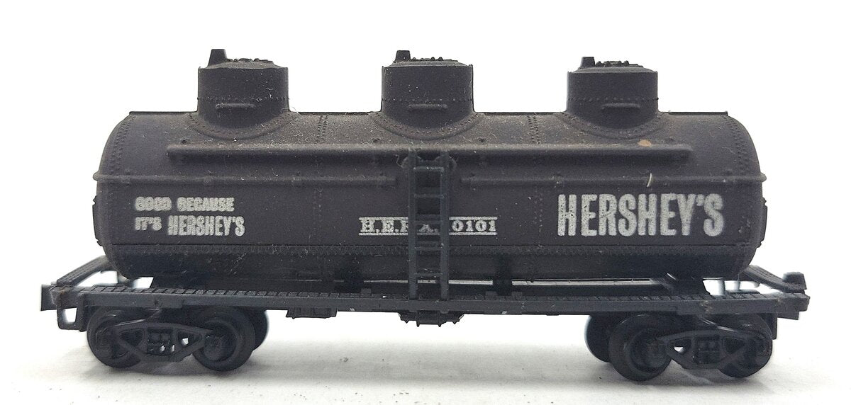 Model Power 3422 N Scale H.E.R.X Hershey's 3 Dome Tank Car #10101 EX