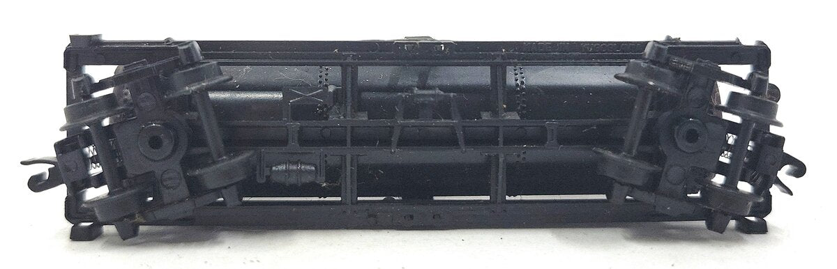 Model Power 3422 N Scale H.E.R.X Hershey's 3 Dome Tank Car #10101 EX