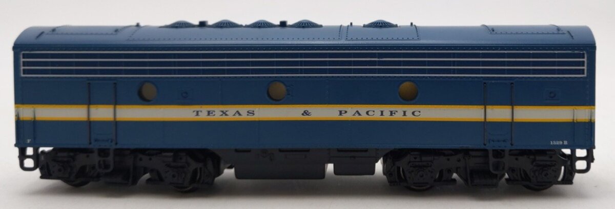 Marklin 4081 HO Texas & Pacific EMD F-7 B-Unit (Non-Powered) Diesel Loco #1529B EX