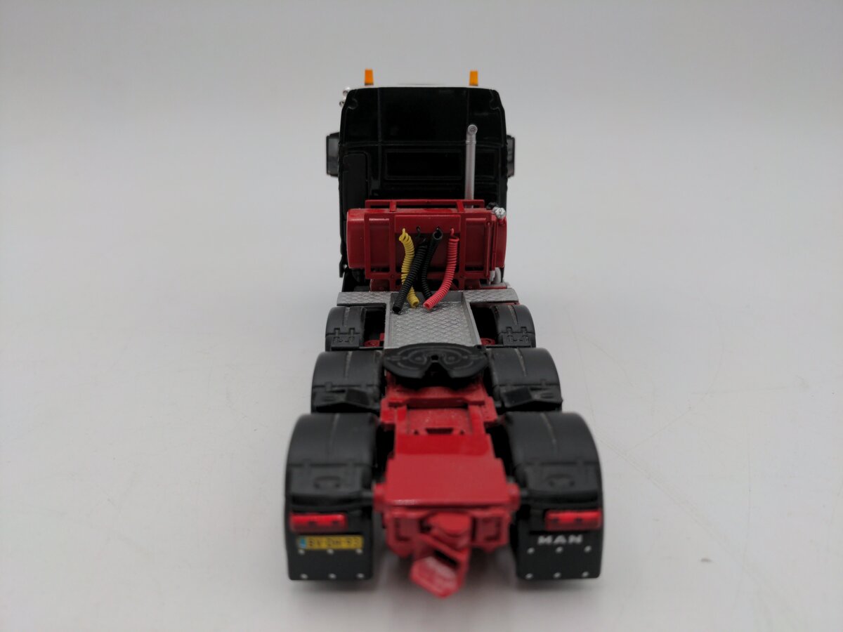 WSI 1:50 Scale Diecast 100616 Man Tractor - Mammoet EX