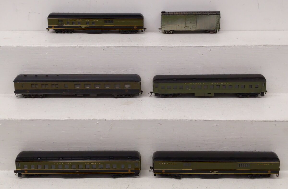 Assorted HO Scale Passenger and Freight Cars [6] VG