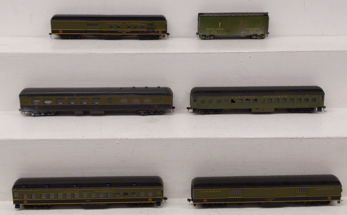 Assorted HO Scale Passenger and Freight Cars [6] VG