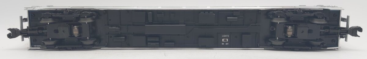 Lionel O-Gauge Pennsylvania Aluminum Coach Car #1574 EX