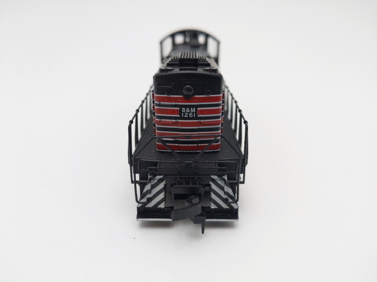 Atlas 8087 HO Boston & Maine S-2 Diesel Engine #1261 EX/Box