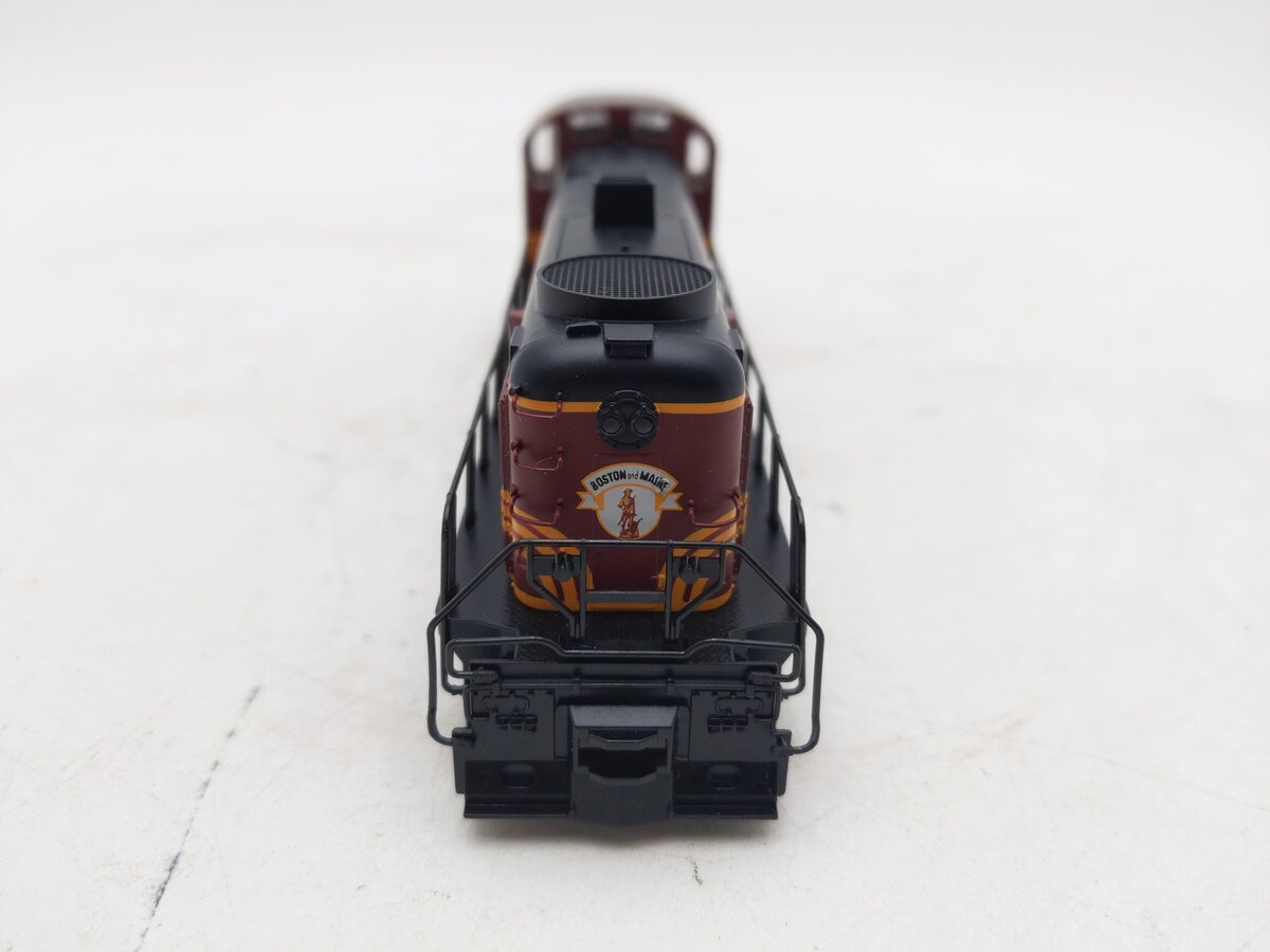 Atlas 8469 HO Scale Boston and Maine Alco RS-3 Locomotive EX/Box