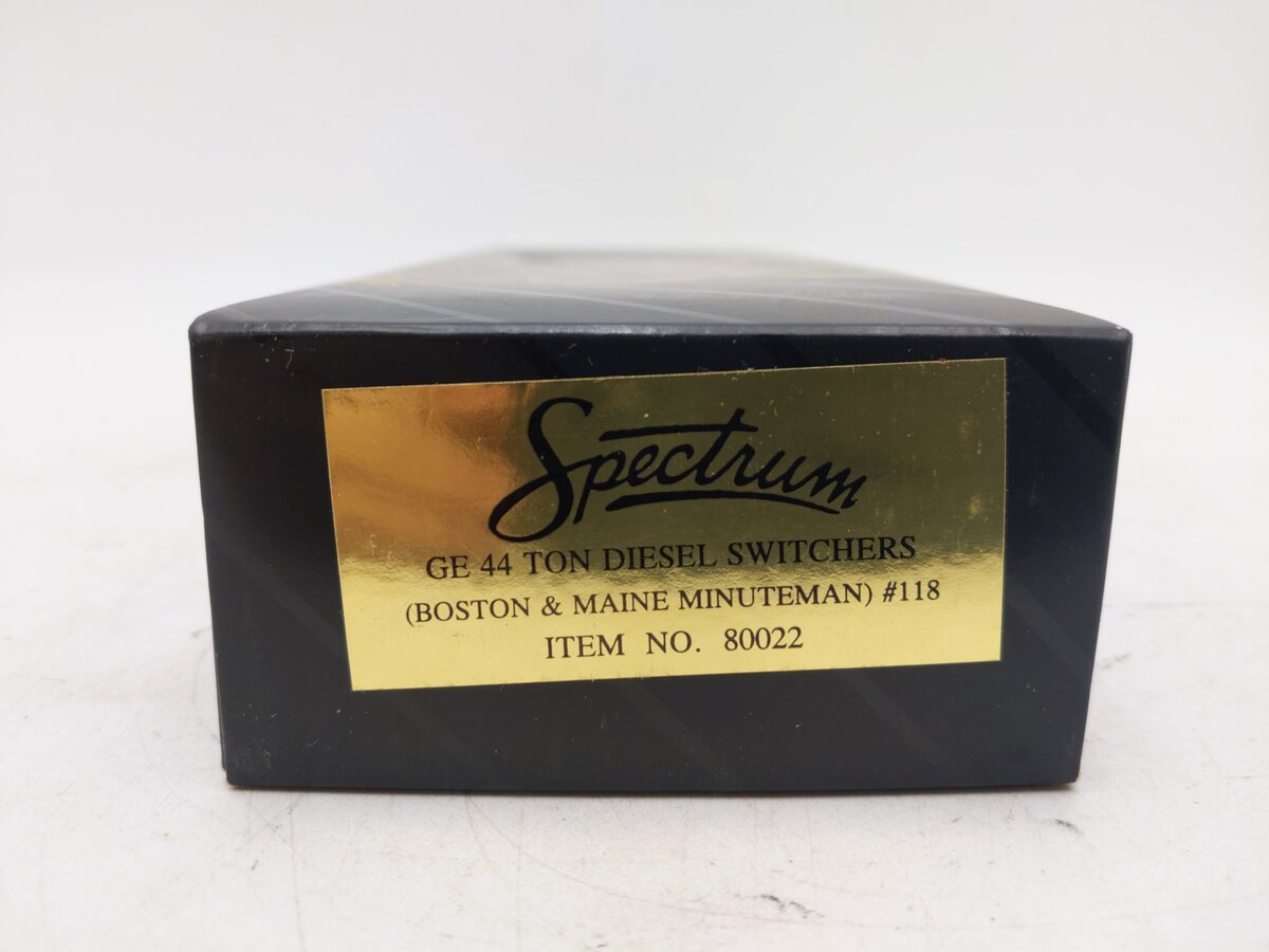 Spectrum 80022 HO Scale Boston & Maine Minuteman GE44 Ton Diesel Switcher #118 EX/Box