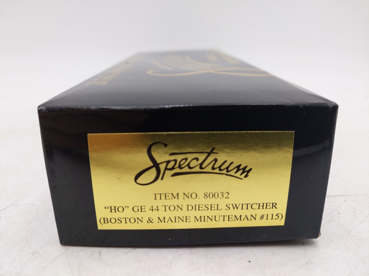 Spectrum 80032 HO Boston & Maine GE 44 Ton Diesel Switcher #115 EX/Box