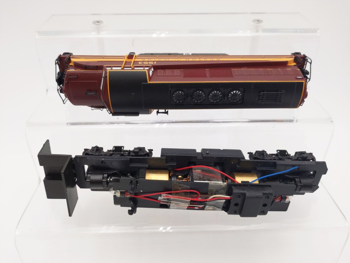 Proto 2000 8354 HO Boston And Maine Diesel Locomotive #1553 EX/Box