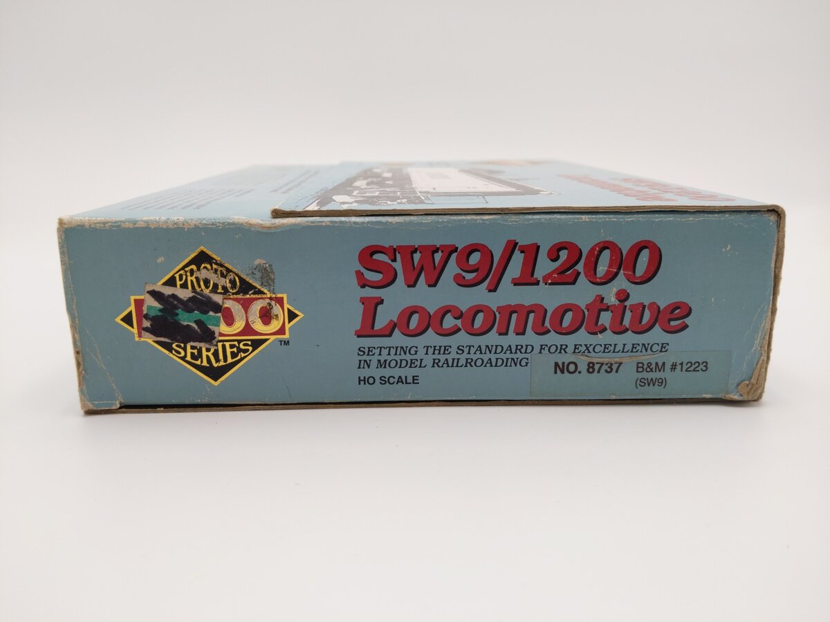 Proto 2000 8737 HO Boston & Maine SW9/1200 Locomotive #1223 EX/Box
