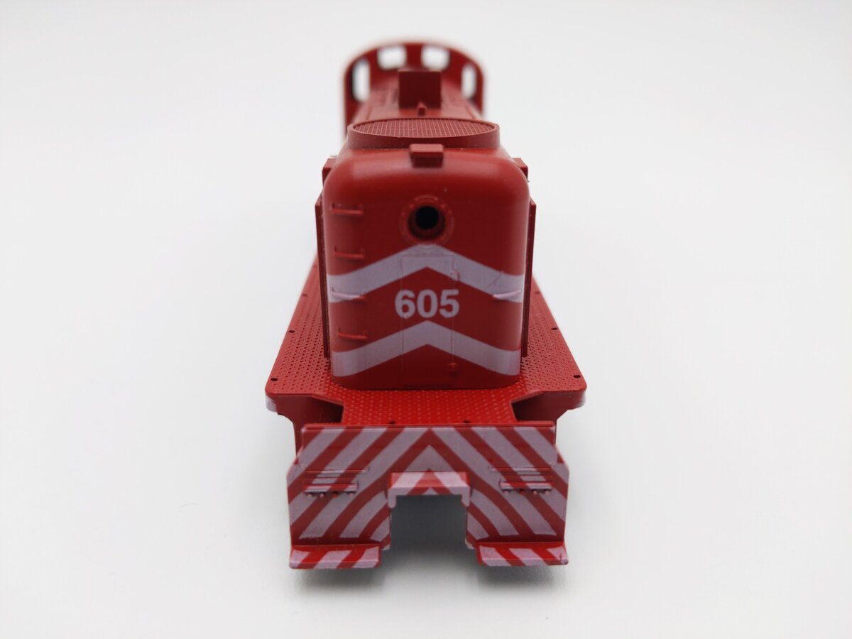 Roundhouse 2397 HO Vermont Railway RS-3 Diesel Locomotive #605 EX/Box
