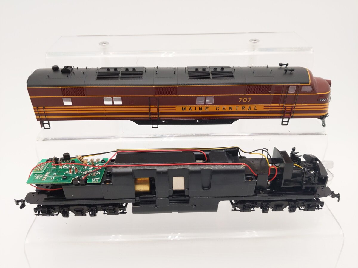 Proto 2000 21121 HO Maine Central E7 Diesel Locomotive (A-Unit) EX/Box