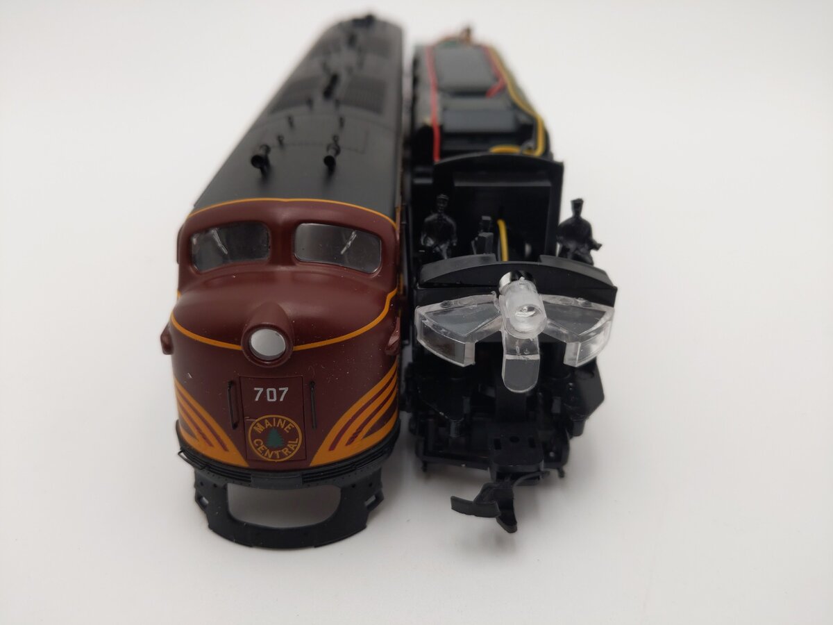 Proto 2000 21121 HO Maine Central E7 Diesel Locomotive (A-Unit) EX/Box
