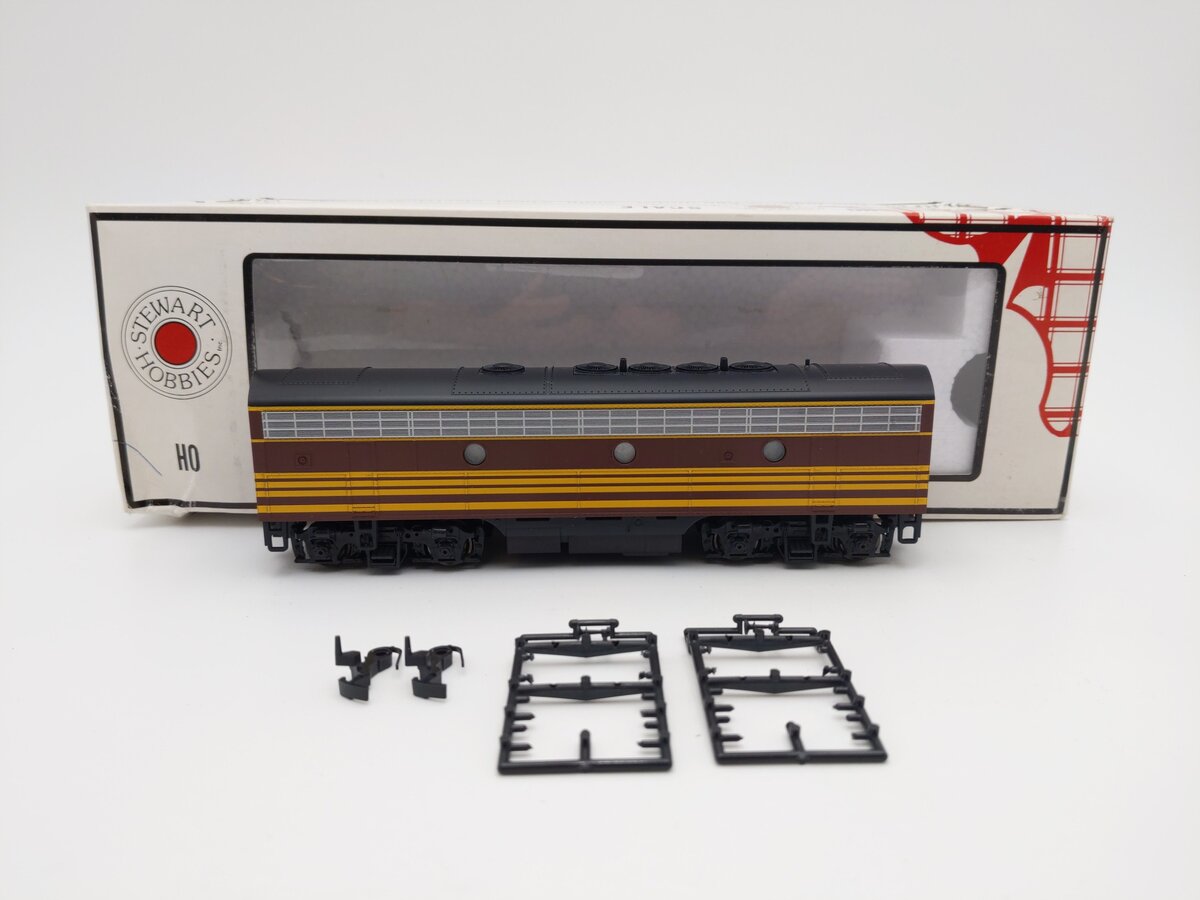 Stewart 9041 HO Scale Boston Maine F7B Diesel Locomotive #4265B EX/Box