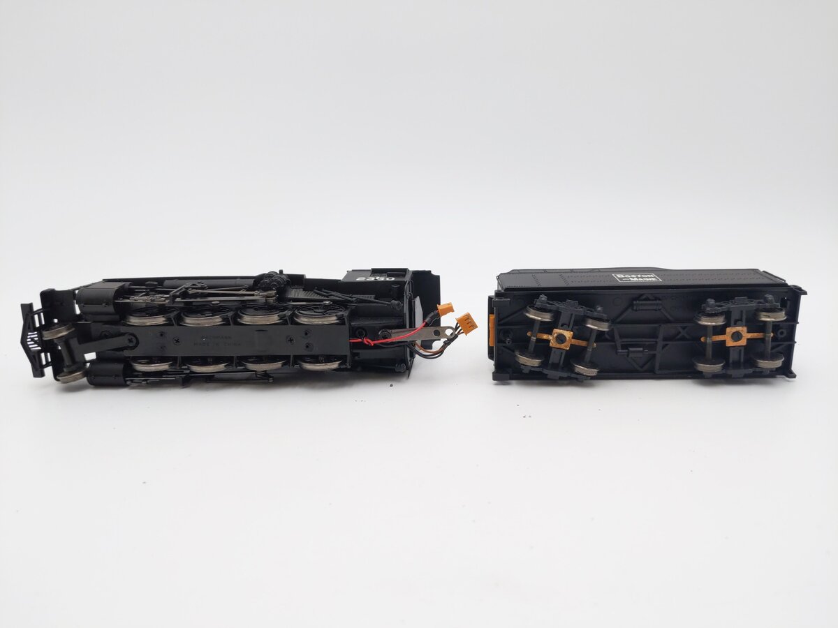 Bachmann 11416 HO Boston & Maine 2-8-0 Steam Locomotive #2362 EX/Box