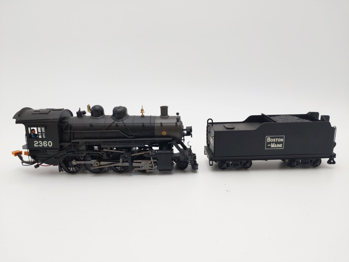 Bachmann 11416 HO Boston & Maine 2-8-0 Steam Locomotive #2362 EX/Box