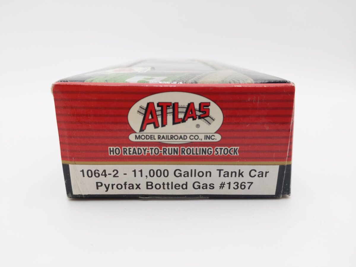 Atlas 1064-2 HO Scale Pyrofax Bottled Gas 11,000 Gallon Tank Car #1367 EX/Box