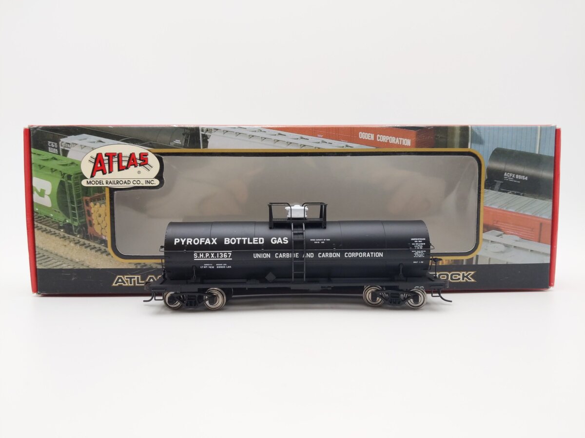 Atlas 1064-2 HO Scale Pyrofax Bottled Gas 11,000 Gallon Tank Car #1367 EX/Box