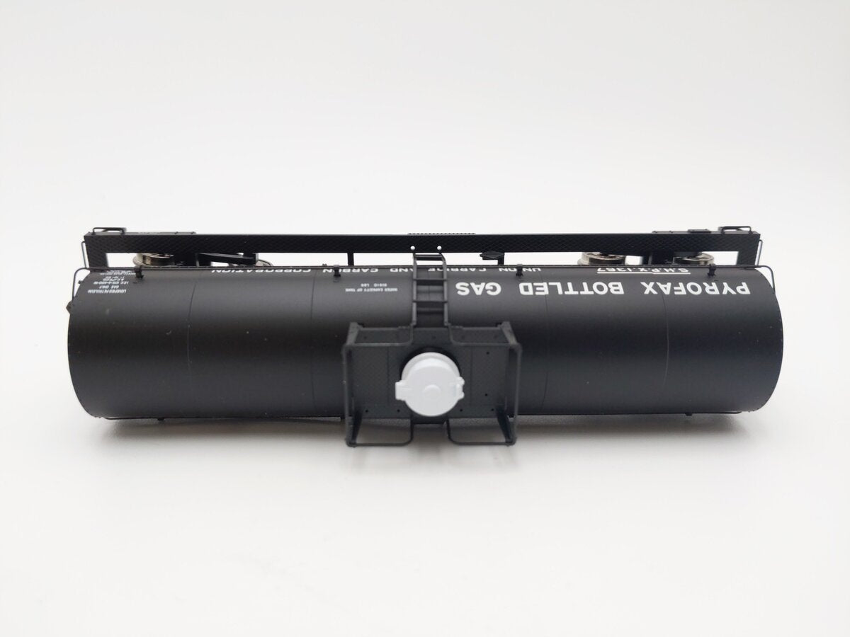 Atlas 1064-2 HO Scale Pyrofax Bottled Gas 11,000 Gallon Tank Car #1367 EX/Box