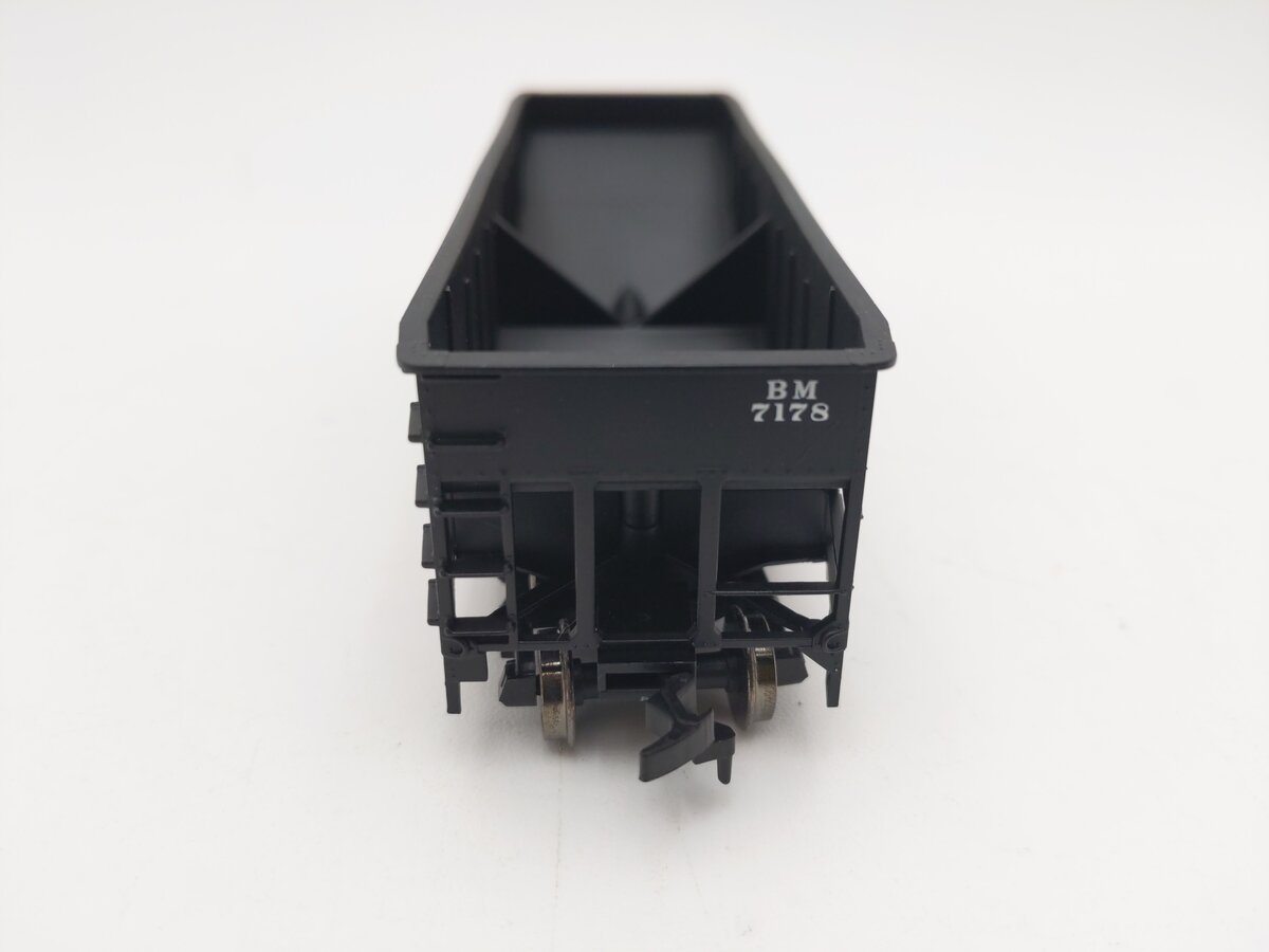 Atlas 1862 HO Scale B&M 2 Bay Offset Side Hopper #7178 EX/Box