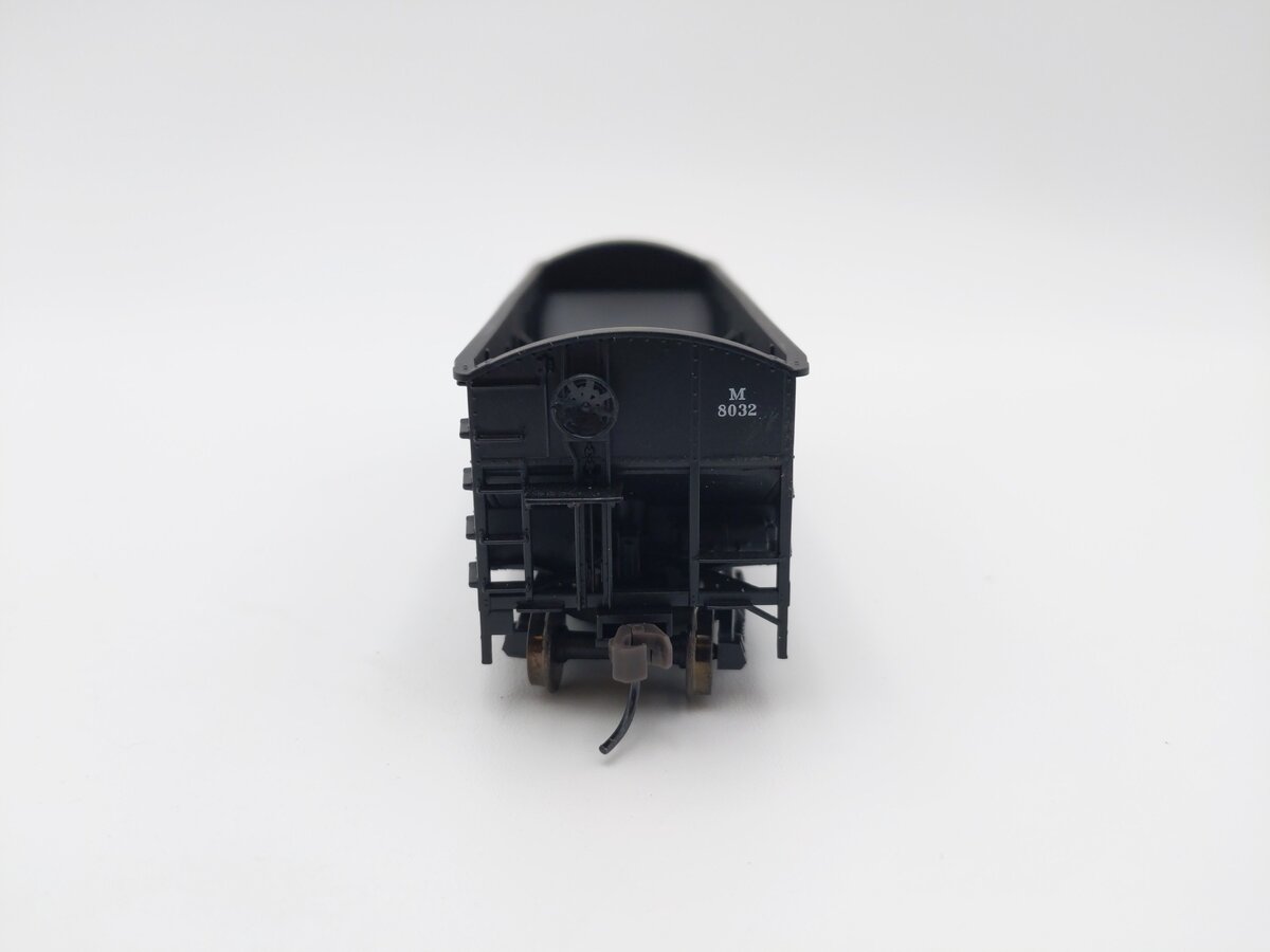 Atlas 1895-1 HO Scale Montour 2 Bay Offset Hopper Oval Ends #8032 EX/Box