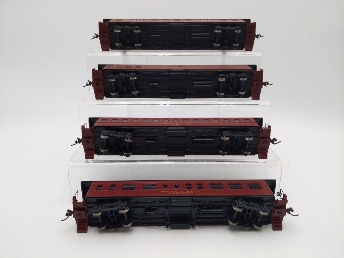 Roundhouse 84827 HO Scale Boston & Maine Overland Passenger Set (Set of 5) EX/Box