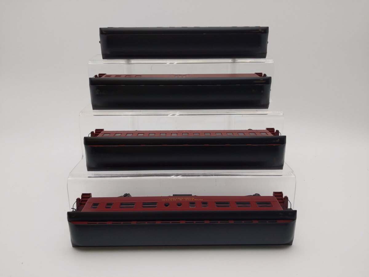 Roundhouse 84827 HO Scale Boston & Maine Overland Passenger Set (Set of 5) EX/Box