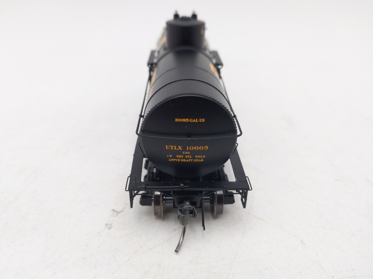 Tangent 19062-01 HO Scale UTLX Hercules Powder Tank Car #10665 EX/Box