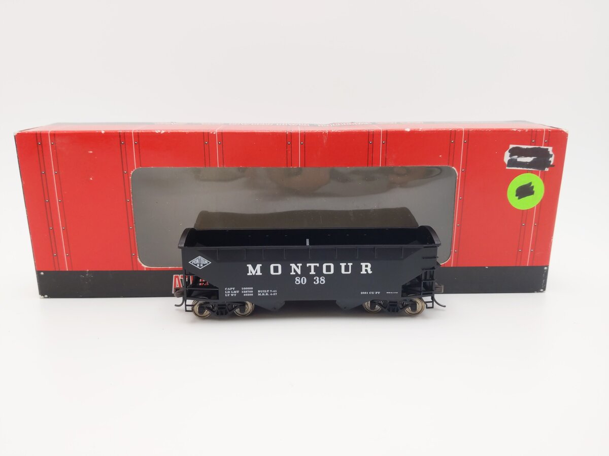 Atlas 1895-2 HO Montour 2-Bay Offset Hopper EX/Box