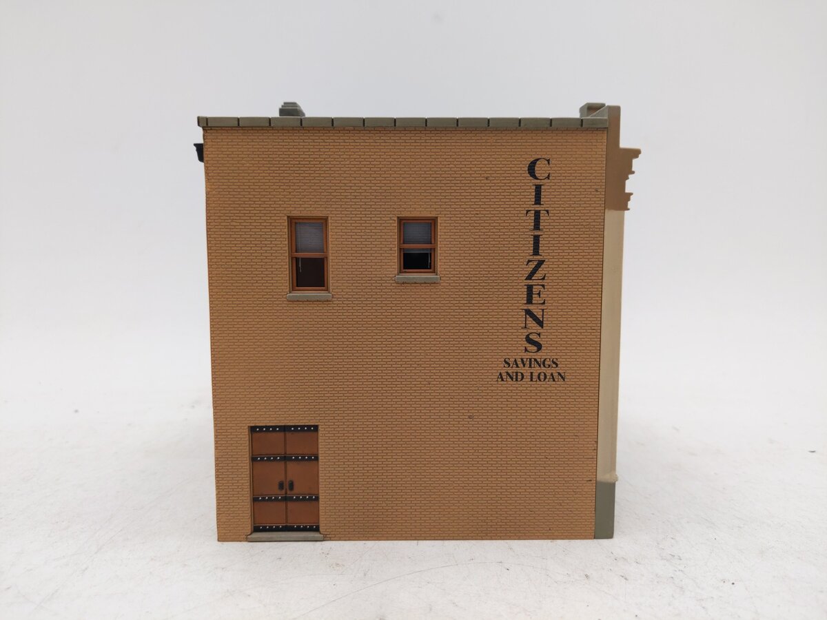 Woodland Scenics BR5033 HO Built-&-Ready Citizens Savings and Loan Building EX