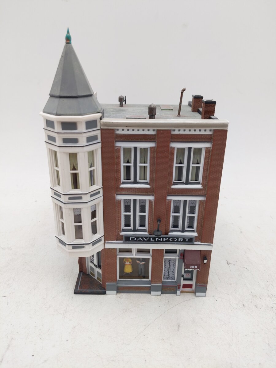 Woodland Scenics BR5039 HO Built-&-Ready Davenport Department Store Building EX
