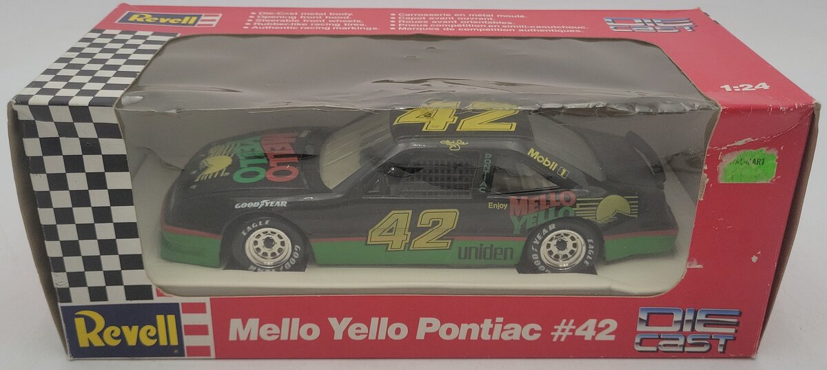 Revell Diecast 1:24 Mello Yello Pontiac #42 EX/Box