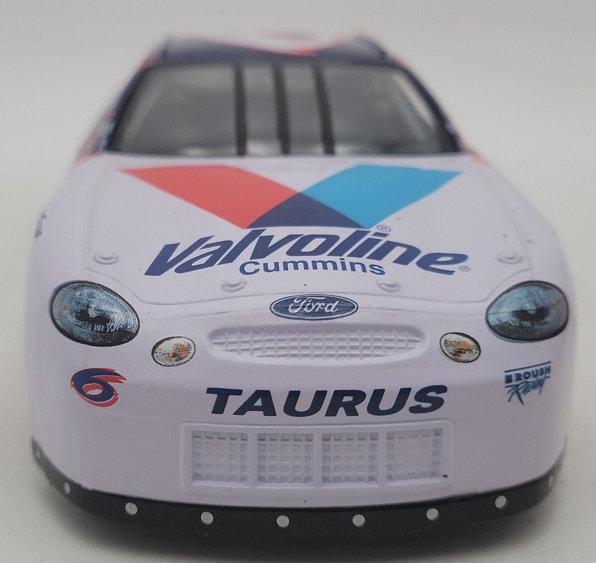 Racing Champions 1:24 Diecast Valvoline Stock Car Replica #6 EX/Box
