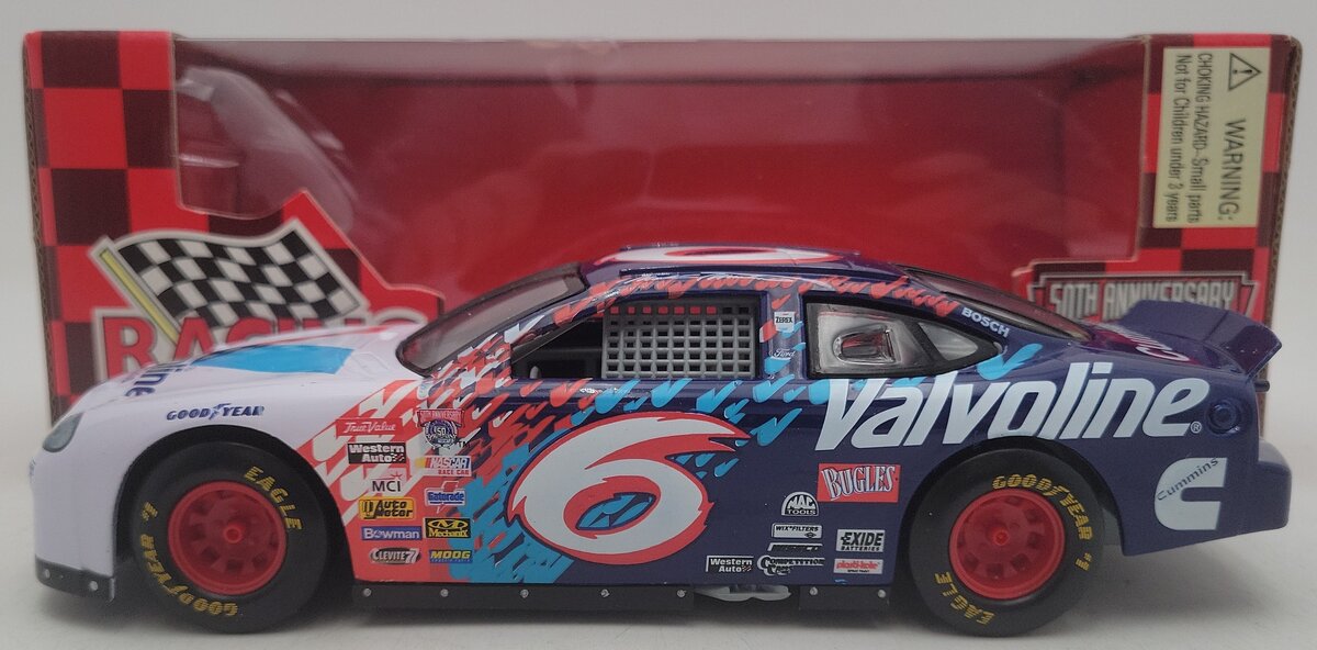 Racing Champions 1:24 Diecast Valvoline Stock Car Replica #6 EX/Box
